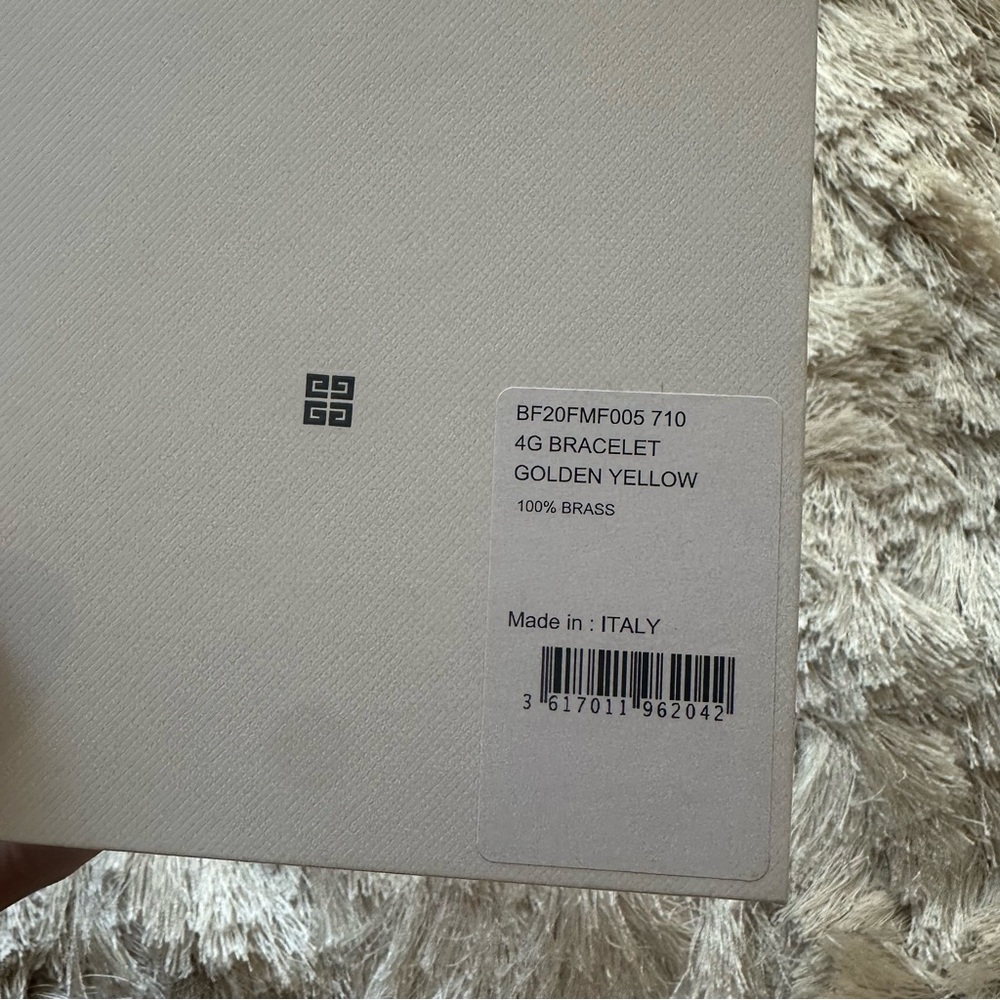 NWB Givenchy 4G Golden Crystal Chain Logo Bracelet - Picture 7 of 12